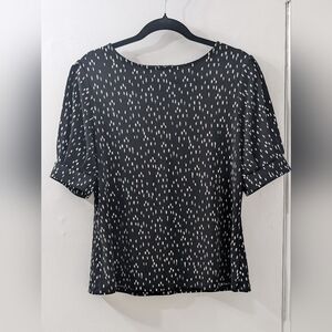 Worthington Black and White Patterned Blouse